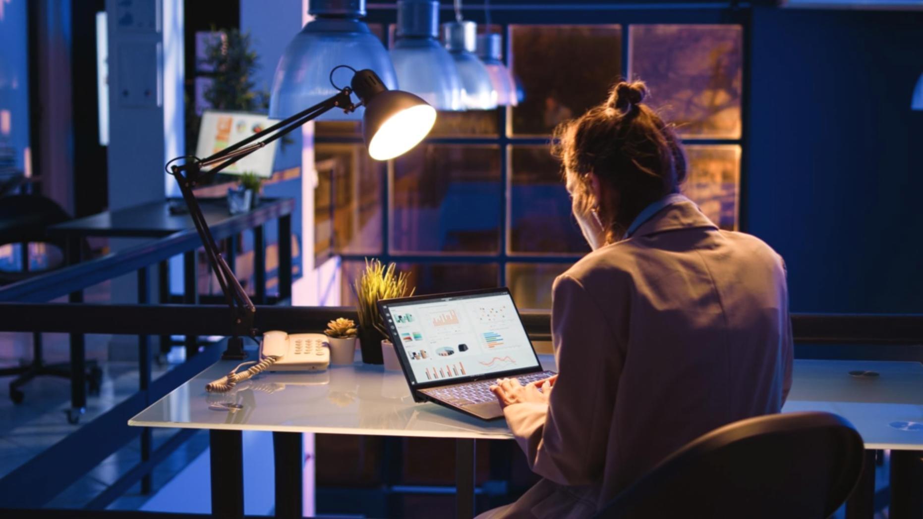 Mobil oyun UI tasarım eğitimi sınıf ortamı